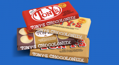 Afbeelding Met deze repen wil 100WEEKS-partner Tony’s Chocolonely armoede te lijf gaan